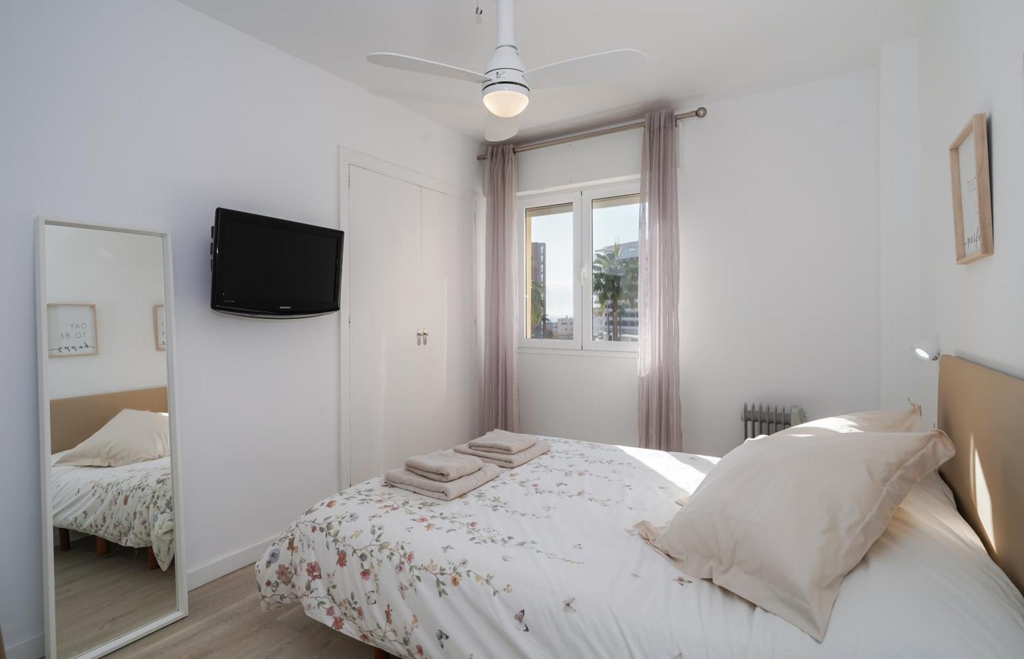 Nomad Malaga - Chic Apartament Center Торремолинос Экстерьер фото