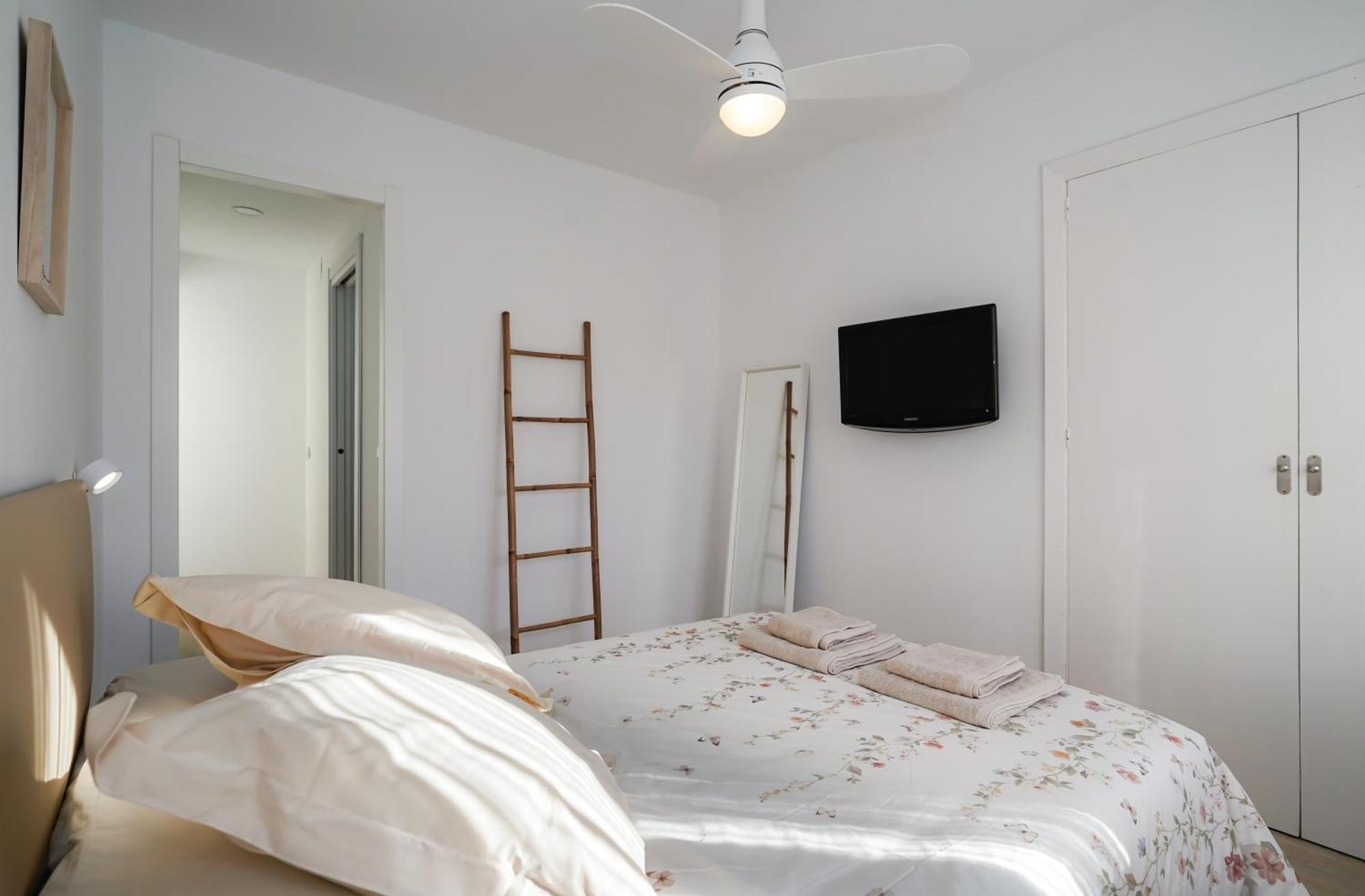 Nomad Malaga - Chic Apartament Center Торремолинос Экстерьер фото